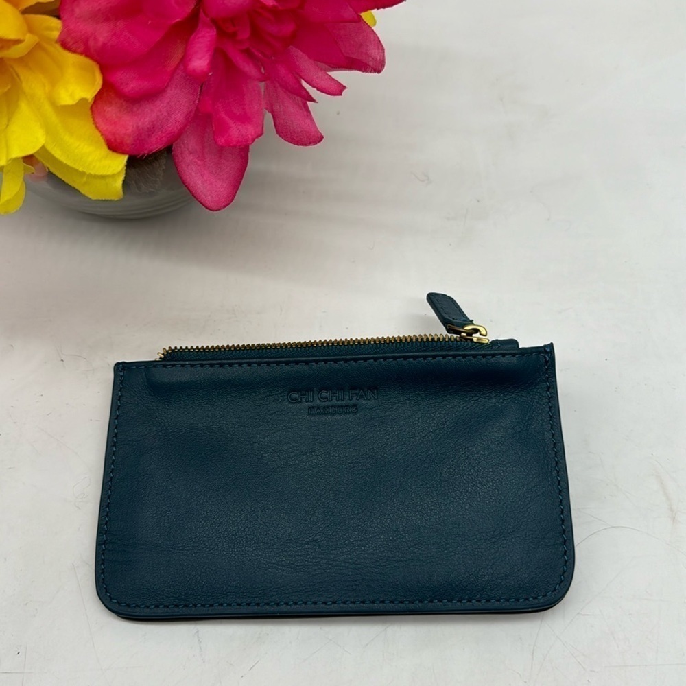 Chi Chi Fan Hamburg Germany Small Leather Wallet Pouch